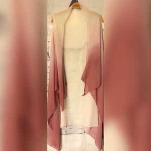 Lightweight sleeveless top